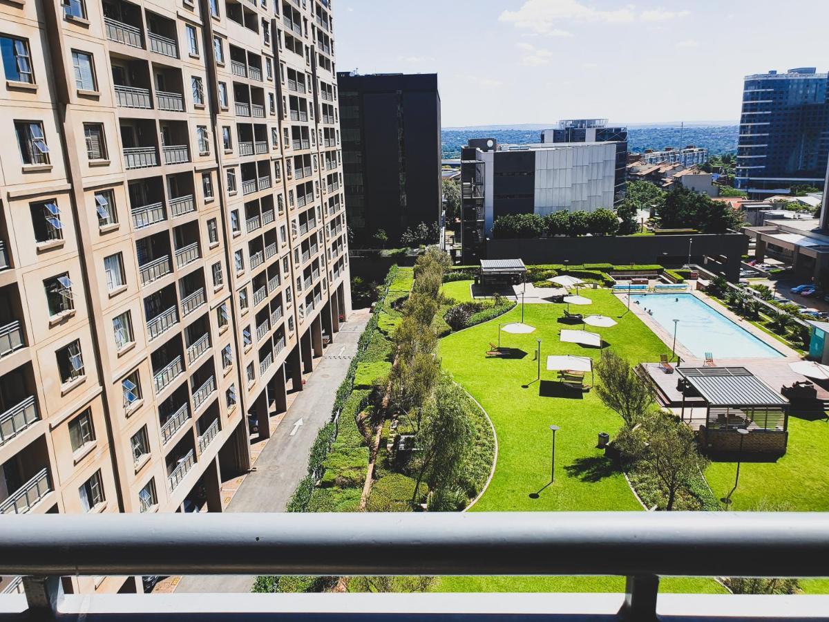 Westpoint Sandton Apartments Johannesburg Dış mekan fotoğraf